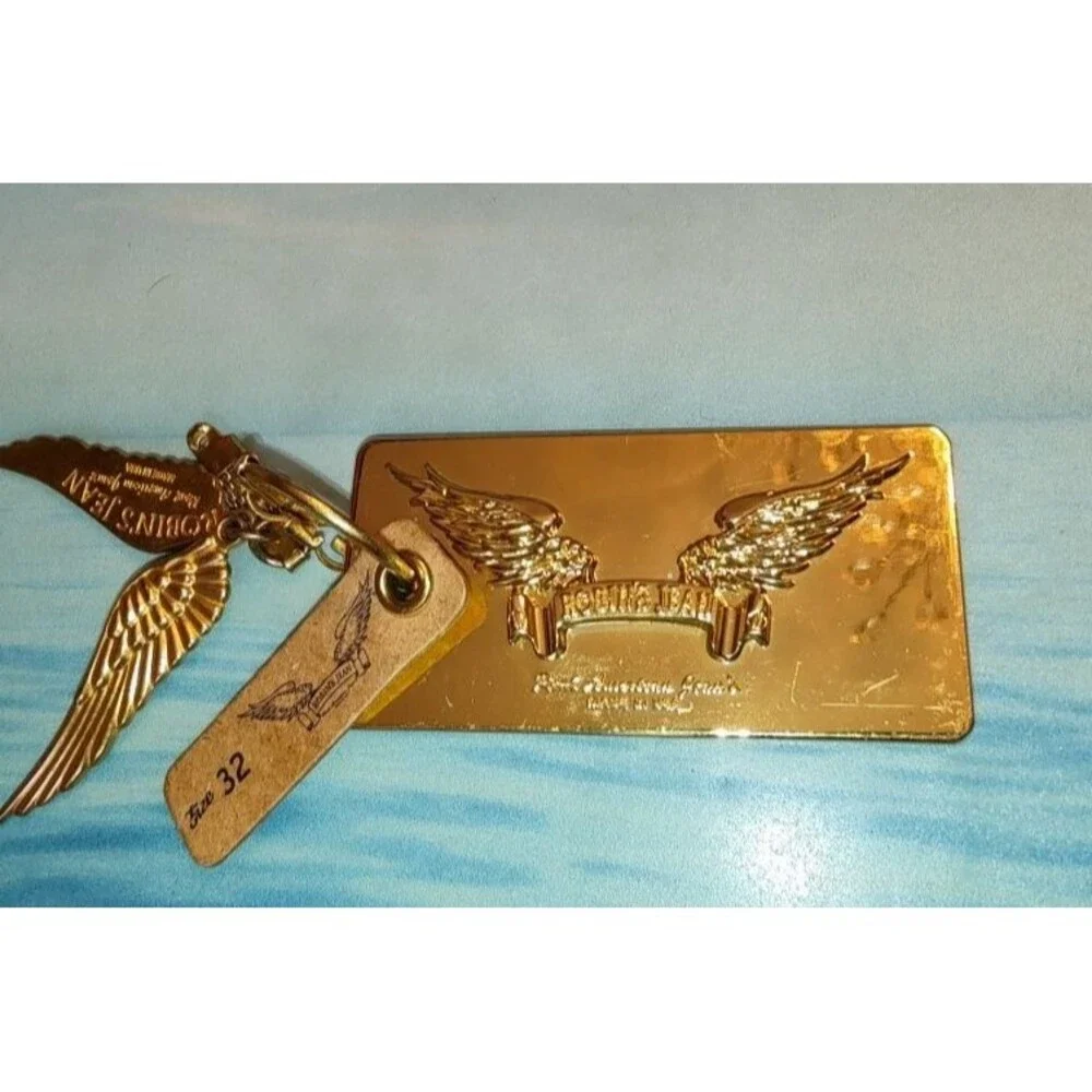 Men's Gold Tone Metal Robin's Jeans Angel Wings Keychain & Bar Tag Only No Jeans